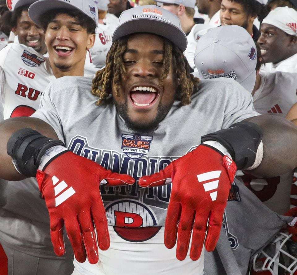 Pinstripe Bowl champions! Rutgers beats Miami to cap winning season