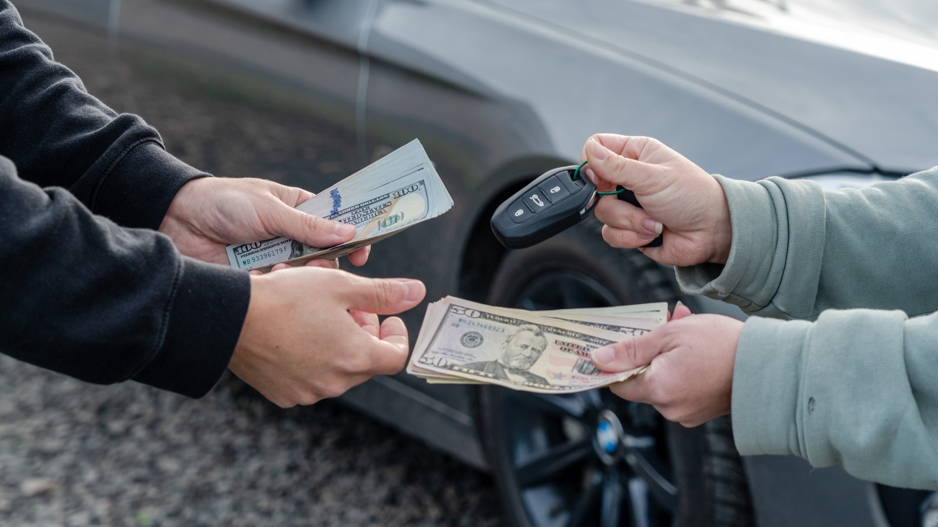 8 Advantages of Buying a Used Car With Cash