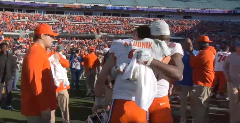 Clemson Stuns Kentucky In Final Seconds To Clinch 38-35 Gator Bowl Win