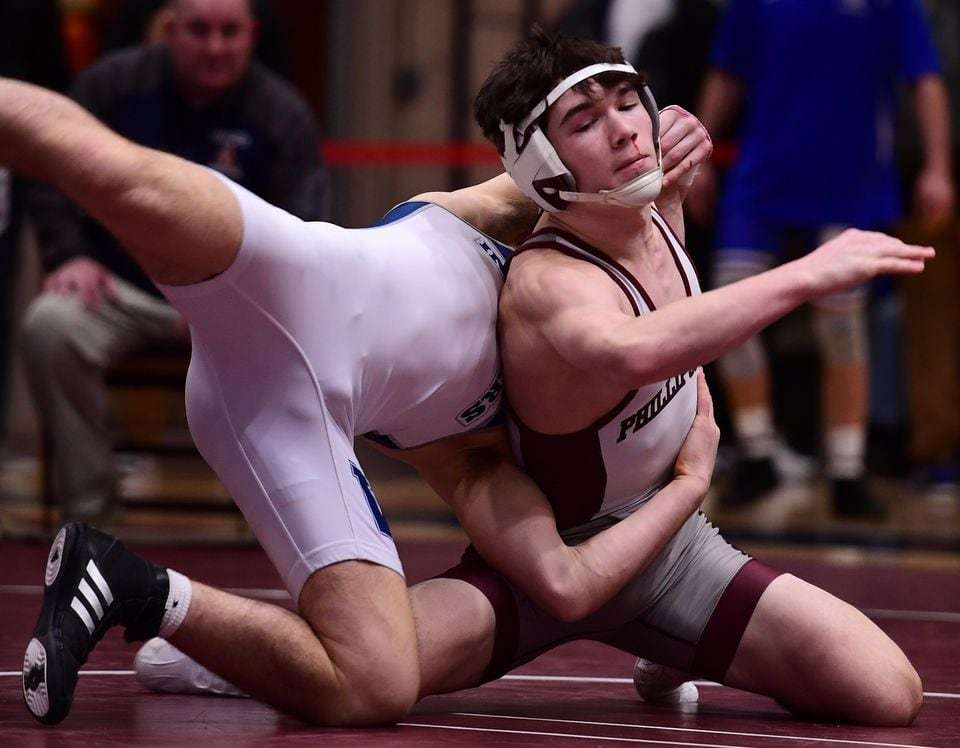 five regional wrestlers scale the heights at bethlehem holiday classic