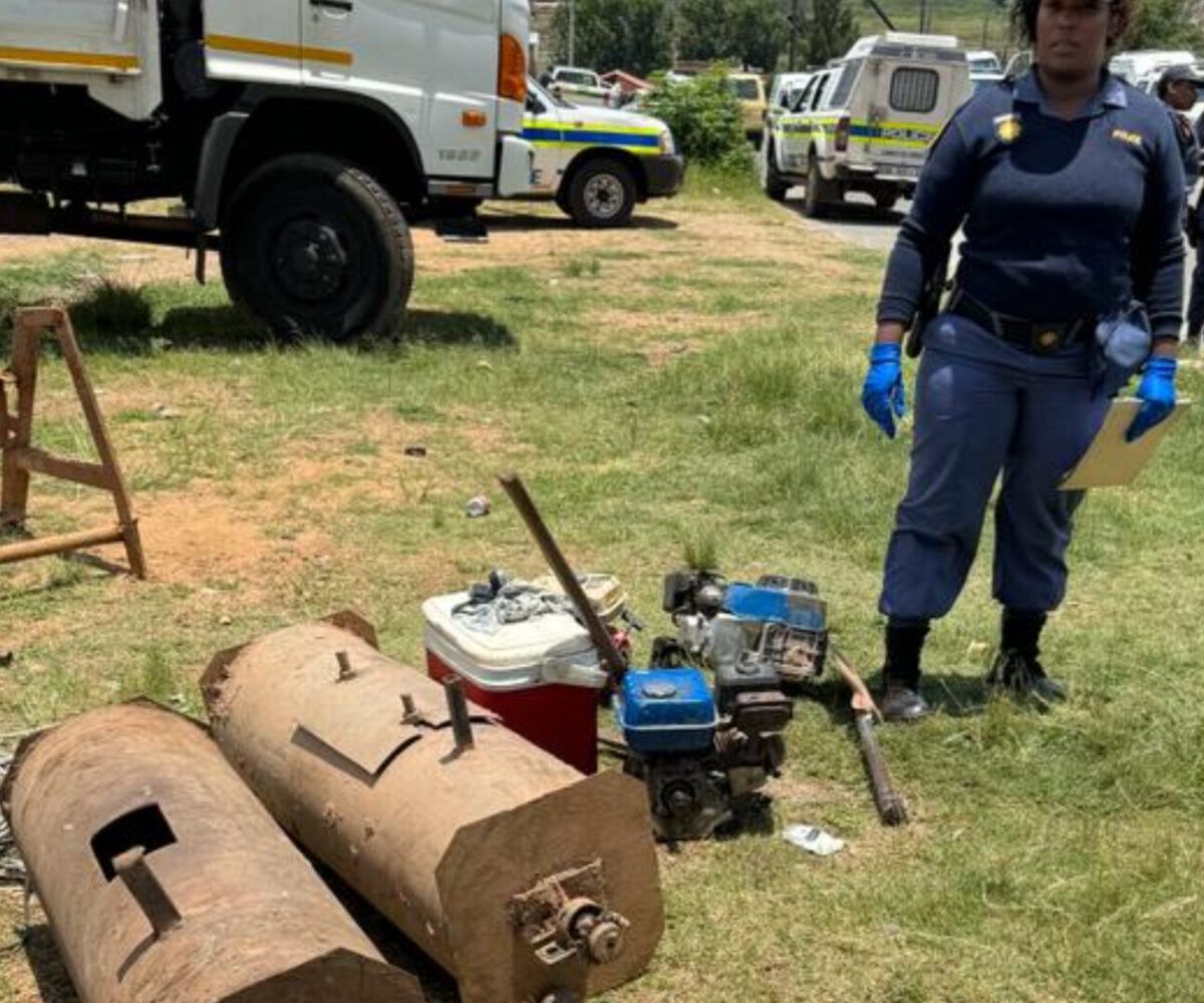 South African Police Arrested Over 90 Suspected Illegal Miners This Week