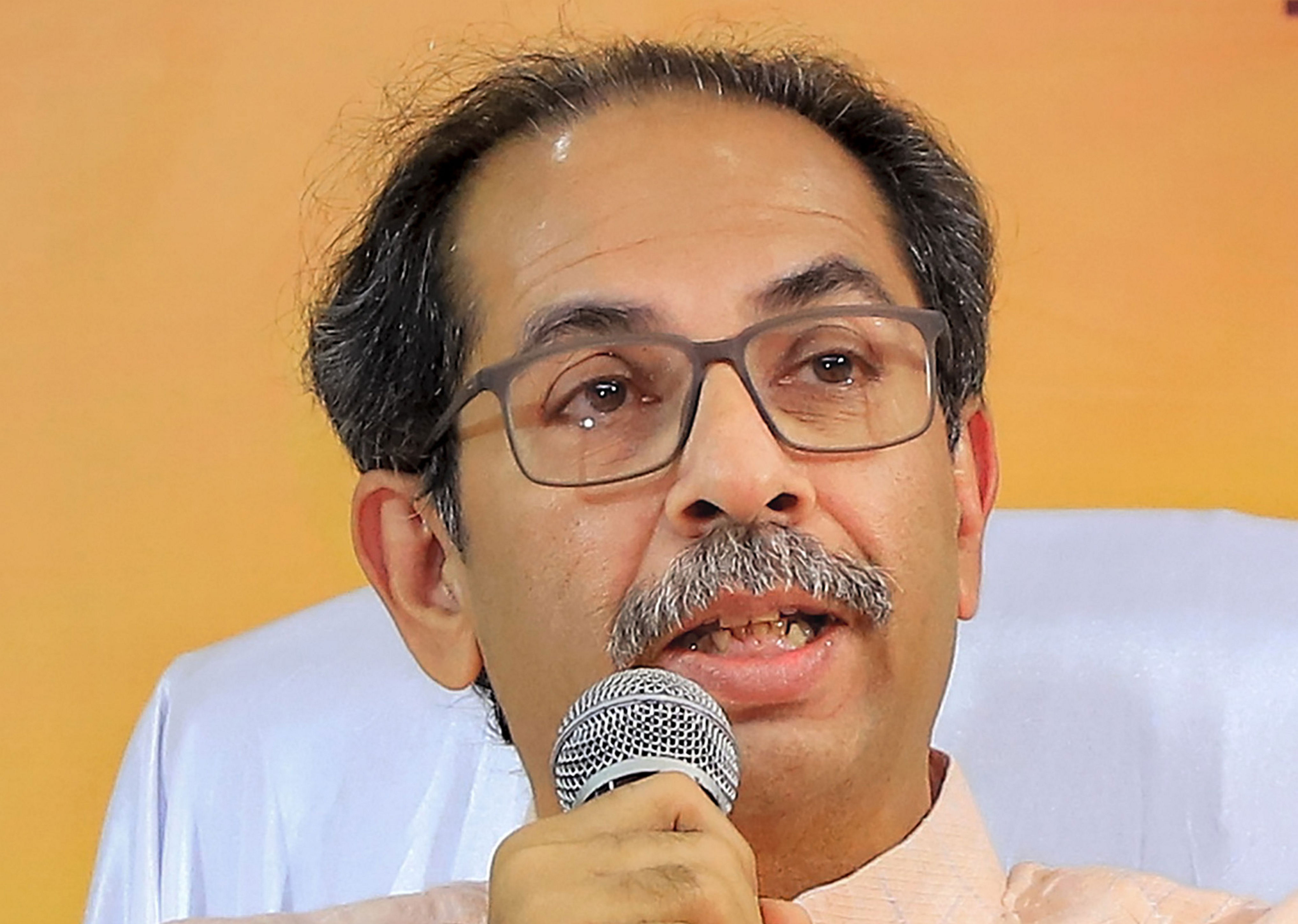 uddhav tries to soothe frayed nerves as cong fumes over raut's remarks on lok sabha seats