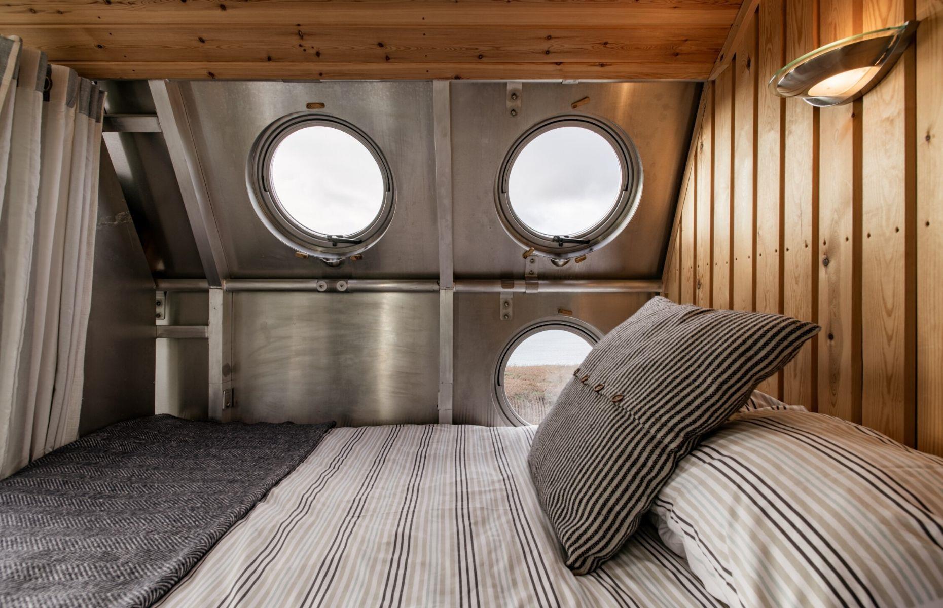 13 Spaceship Homes That Are Out Of This World