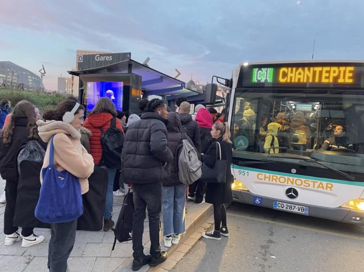 Panne Du Métro B à Rennes : Dans Les Bus Bondés, Les Chauffeurs ﻿« Sont ...