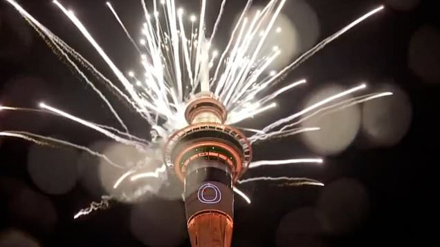 Hello 2024 Fireworks Across The World To Ring In The New Year   AA1mgKOF.img