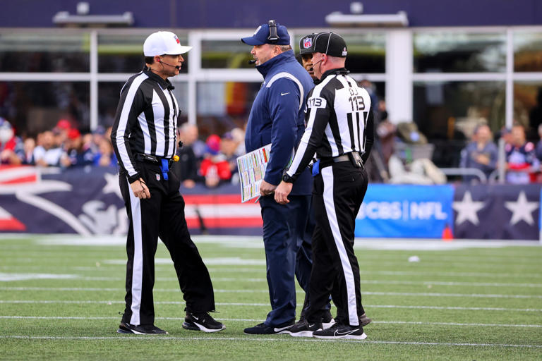 NFL Officiating Crew Needs To Be Suspended By Roger Goodell