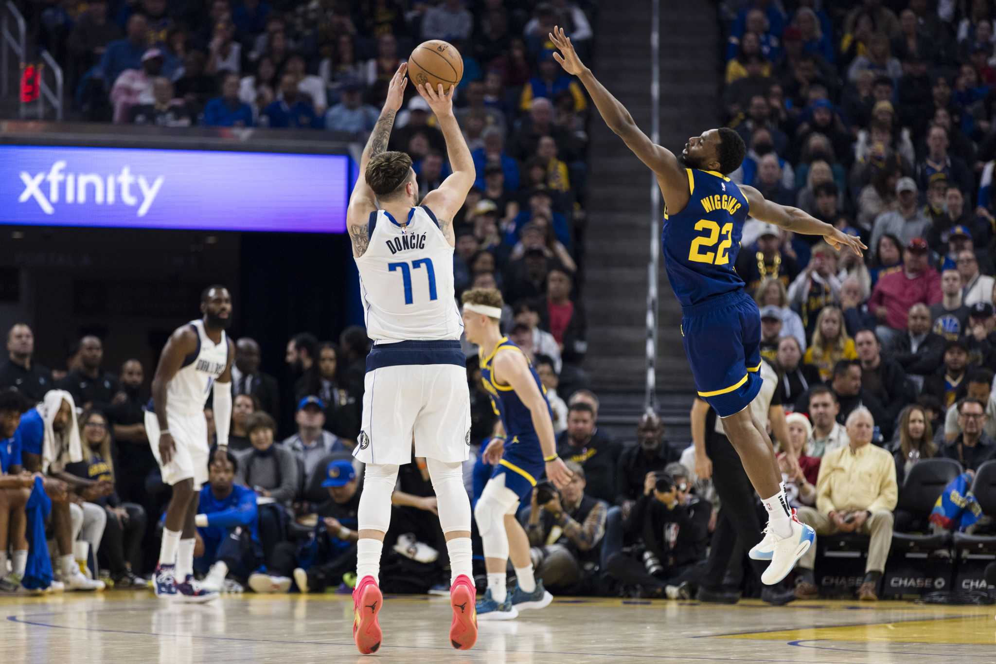 Warriors Fall To Dallas As Luka Doncic, Hot-shooting Mavericks Roll