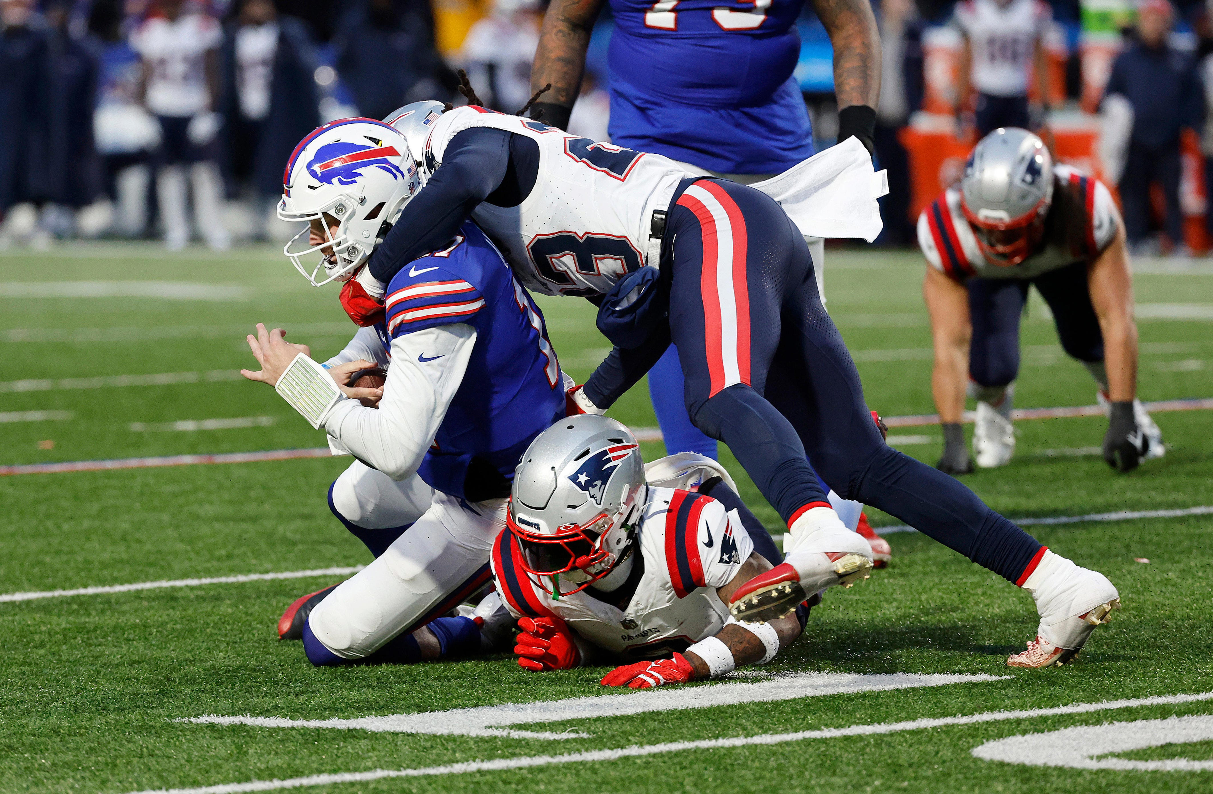 Josh Allen Shoulder Injury: Will Bills Quarterback Be Ready For ...