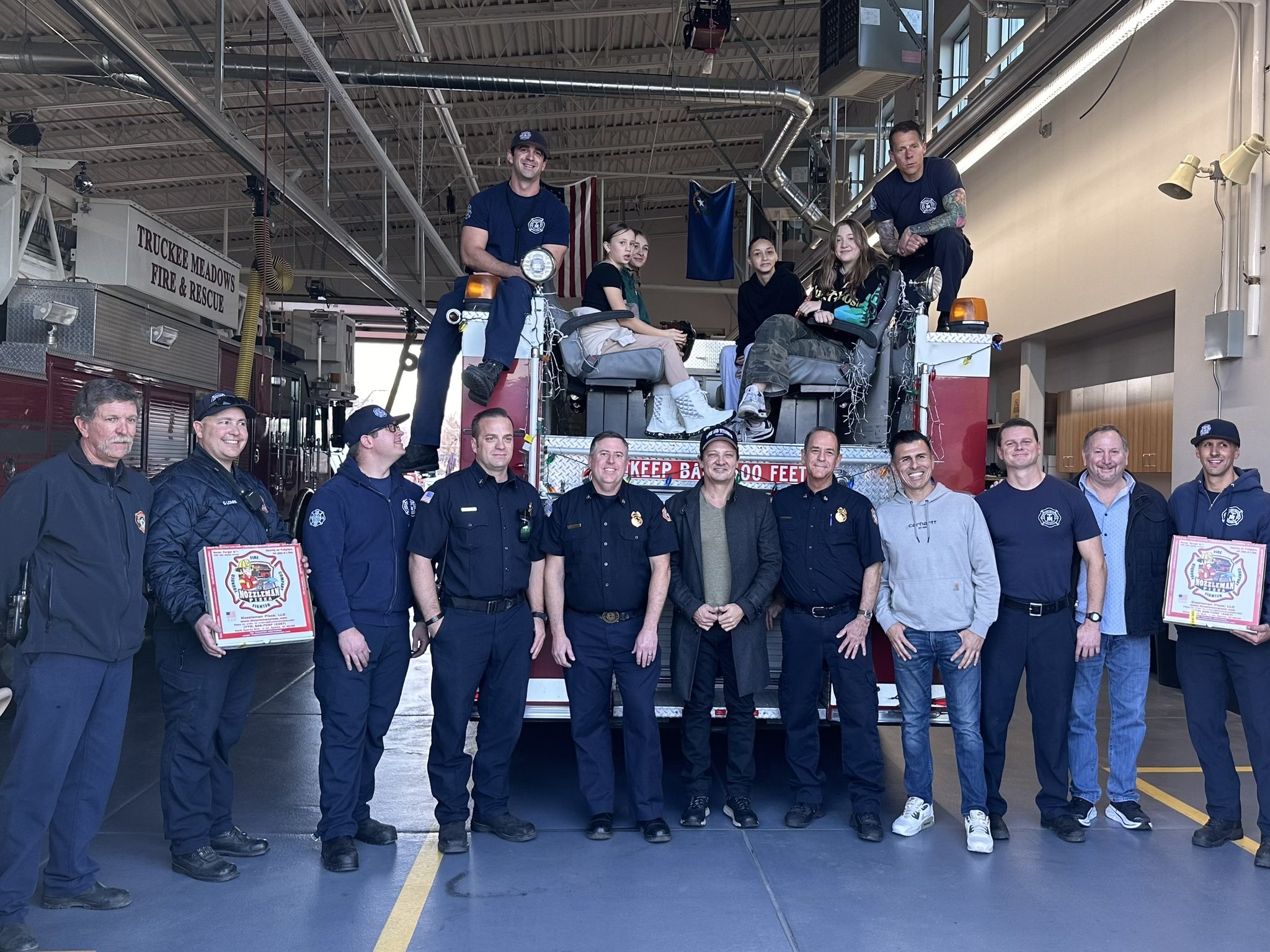 Jeremy Renner Returns To Reno To Thank First Responders Who Saved His Life