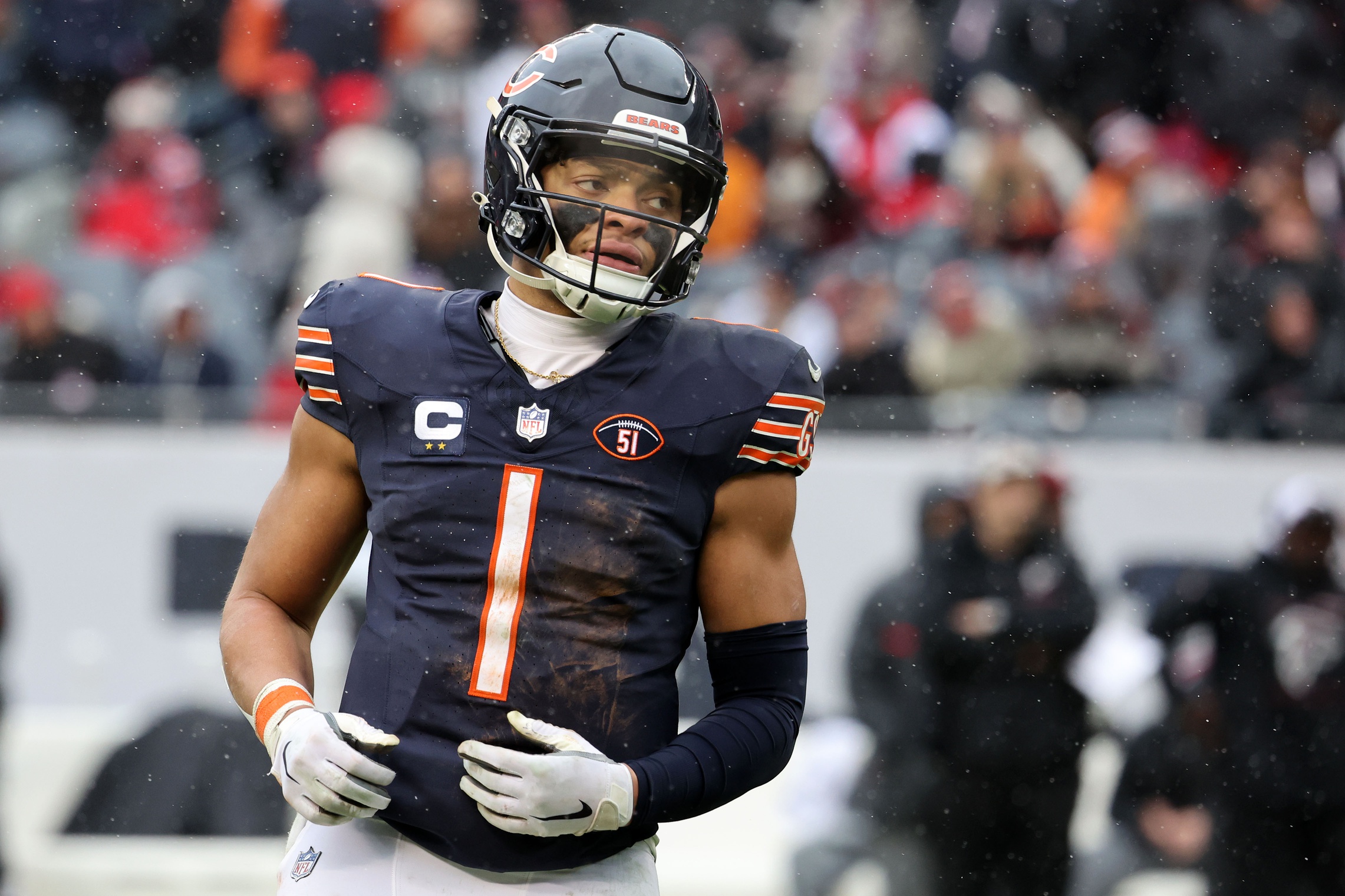 Justin Fields Makes Emphatic On-Field Statement That Bears Shouldn’t ...