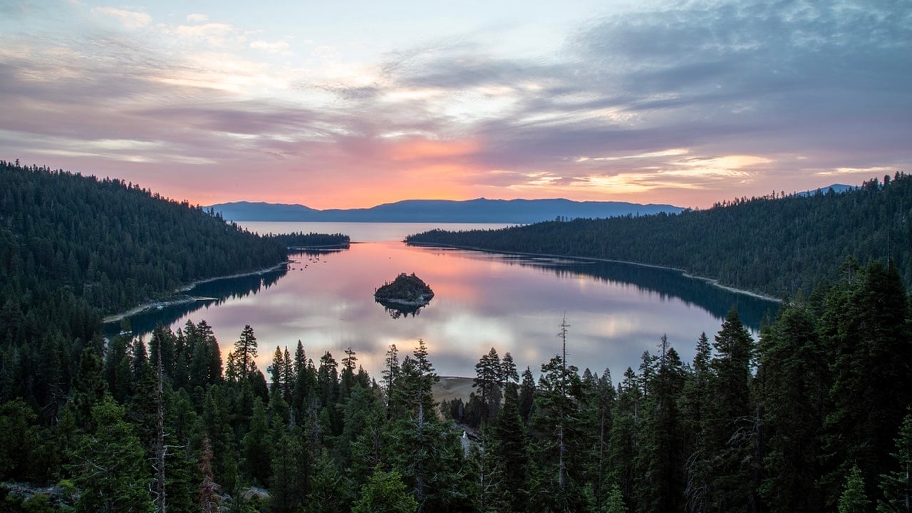 <p>Visiting <a href="https://wealthofgeeks.com/how-to-spend-the-perfect-summer-weekend-in-lake-tahoe/" rel="noopener">Lake Tahoe</a> is one of the best things to do in Northern California. No matter what time of year, the scenery is beautiful, and there are so many ways to spend time in the great outdoors. From swimming in the lake, exploring the water via boat or kayak, hitting the many miles of hiking trails, skiing, snowshoeing, and so much more — visitors will love adventurous days and relaxing evenings with a little help from a cozy firepit. </p>
