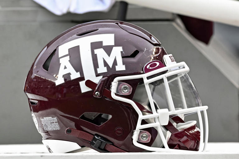 Texas A&M First Team AllAmerican LB Edgerrin Cooper named to ESPN's