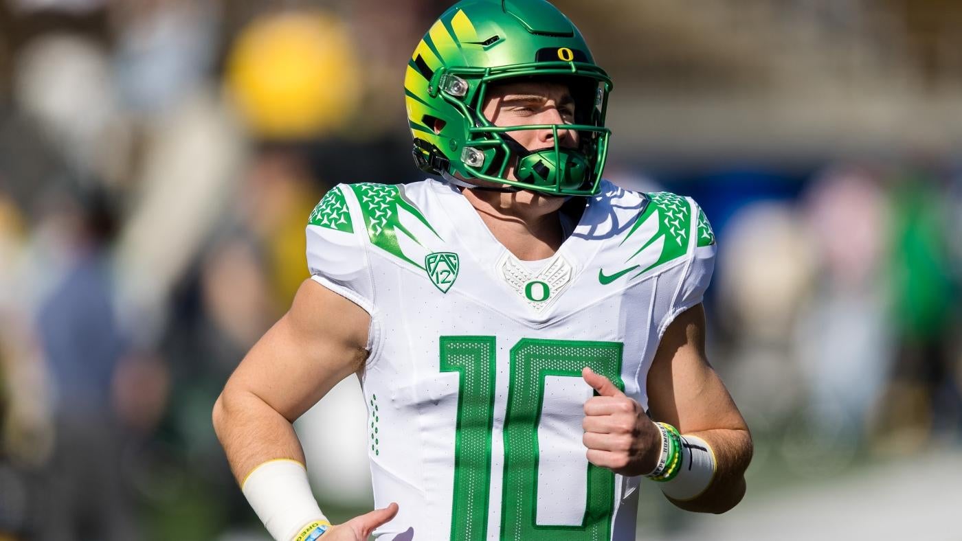 Oregon Vs. Liberty Odds, Line, Spread: 2024 Fiesta Bowl Picks, College ...