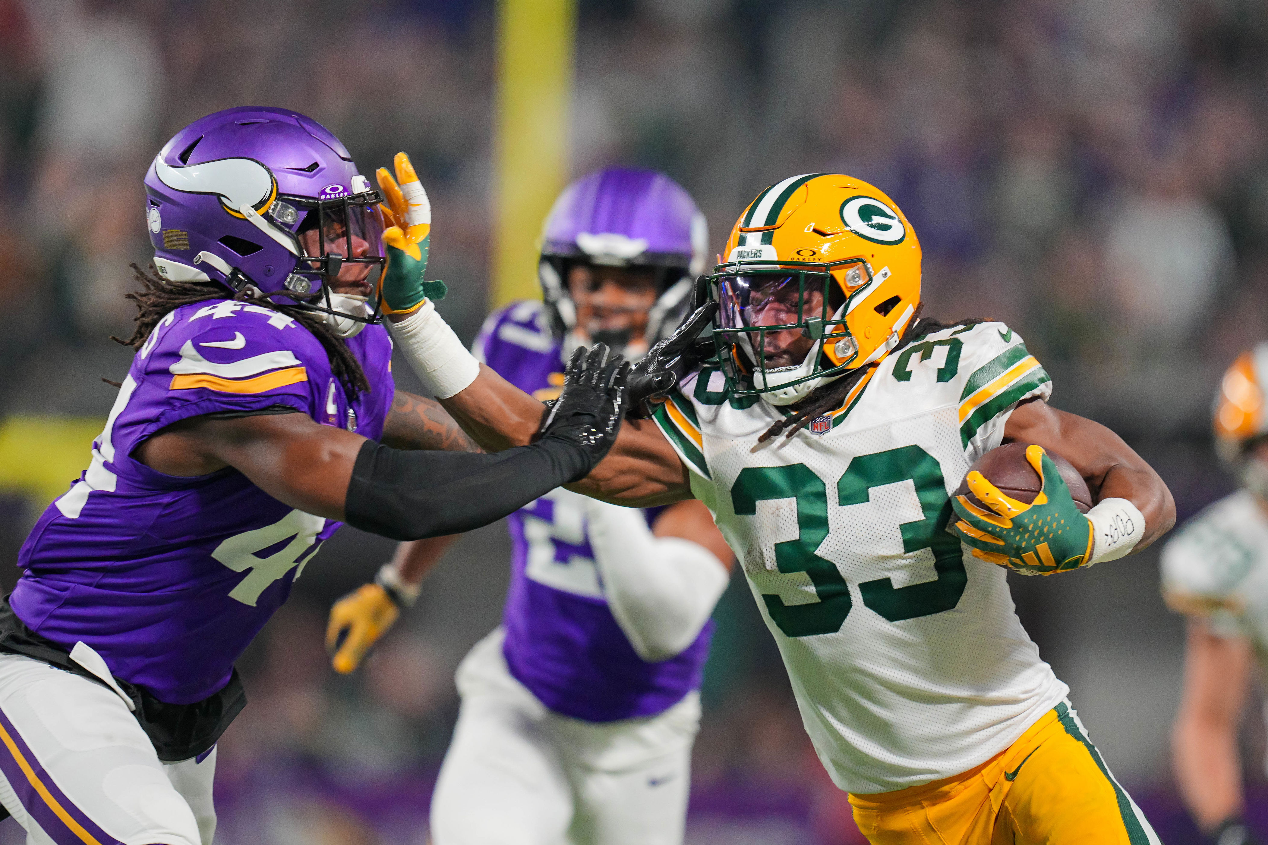 Packers-Vikings Have Postgame Fight, Aaron Jones Gets Hit In Face As He ...