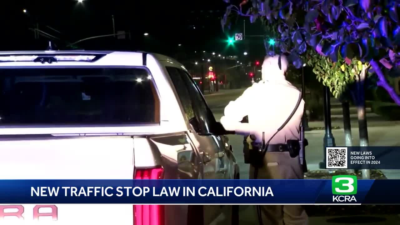 New Traffic Stop Law To Take Effect In California For 2024   AA1mi2Jk.img