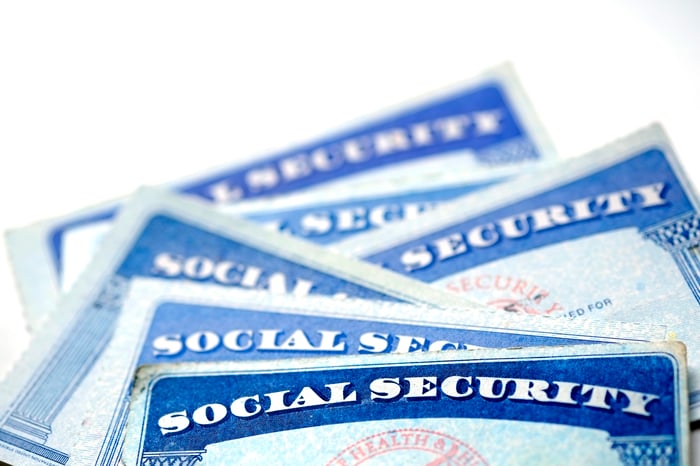 3 Social Security Moves To Make In Early 2024   AA1mizgz.img