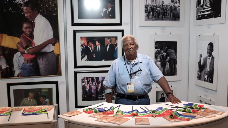 iconic anti-apartheid photographer peter magubane dies at 91