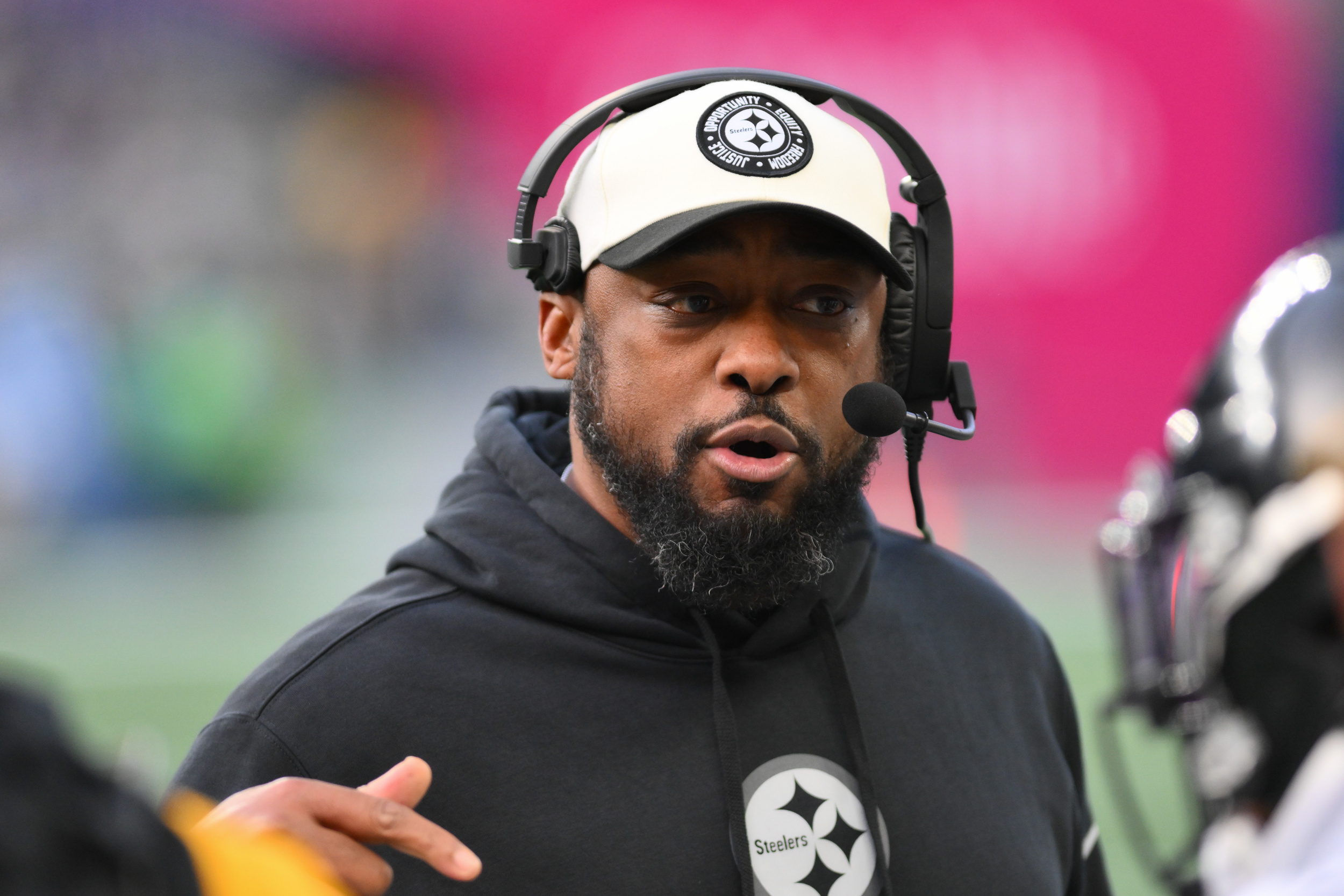 Steelers' Mike Tomlin Not Alarmed By Short Week 'Give Us A Date, A Time ...