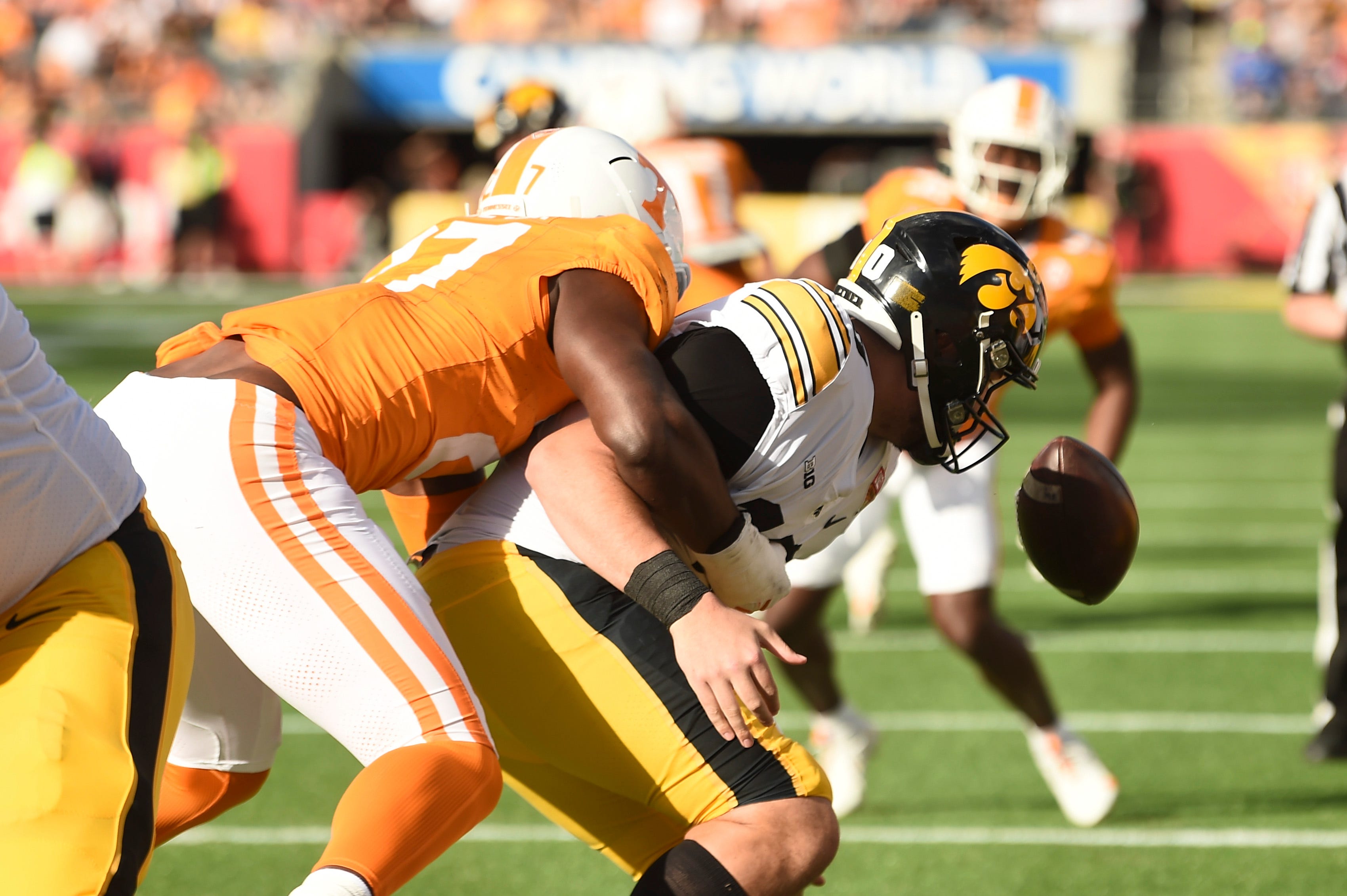 Early Mock Drafts See Tennessee Edge James Pearce Jr. As No. 1 Overall ...