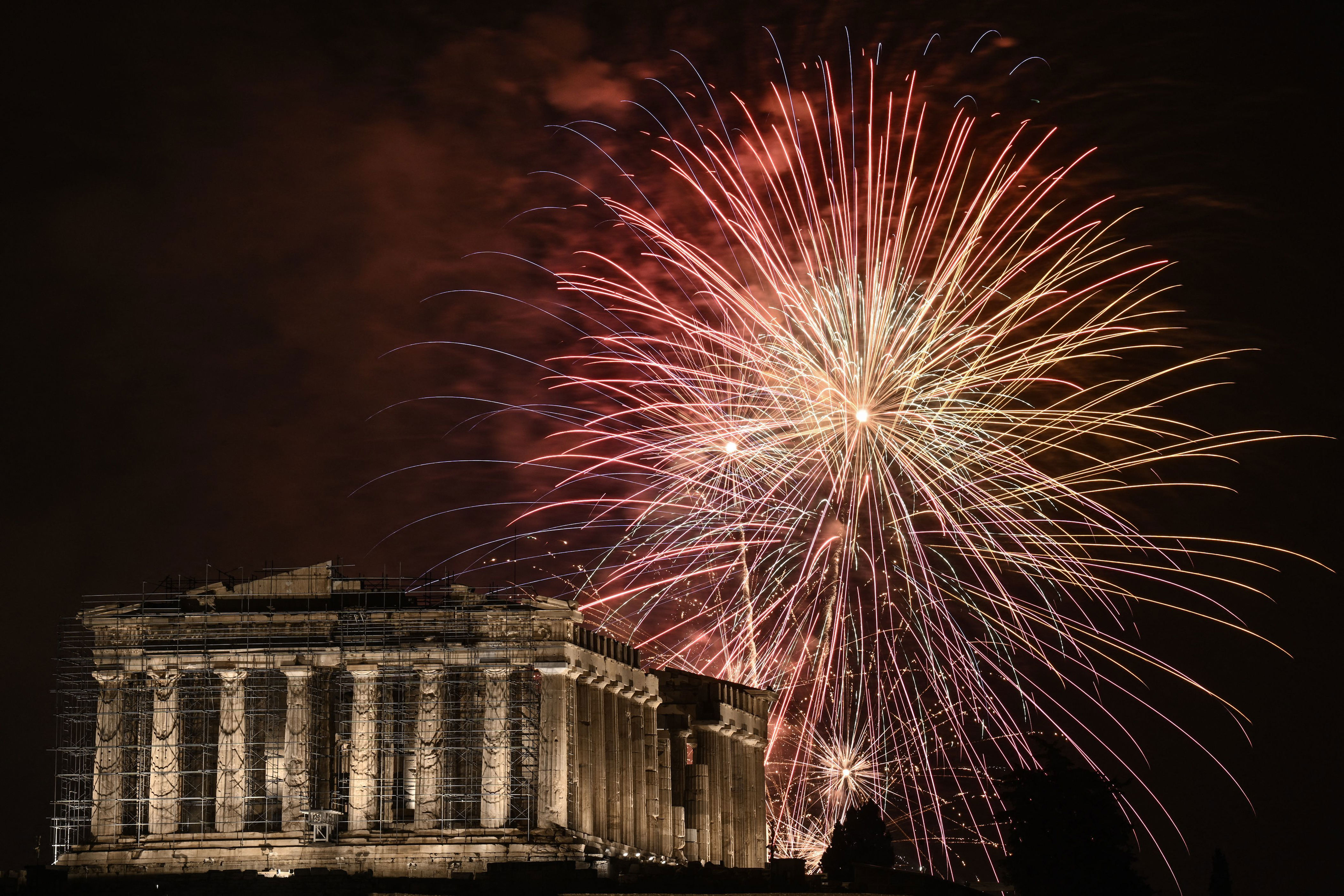 New Year's 2024 around the world, in photos