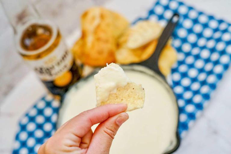 Easy Skillet Beer Cheese Recipe for Dipping