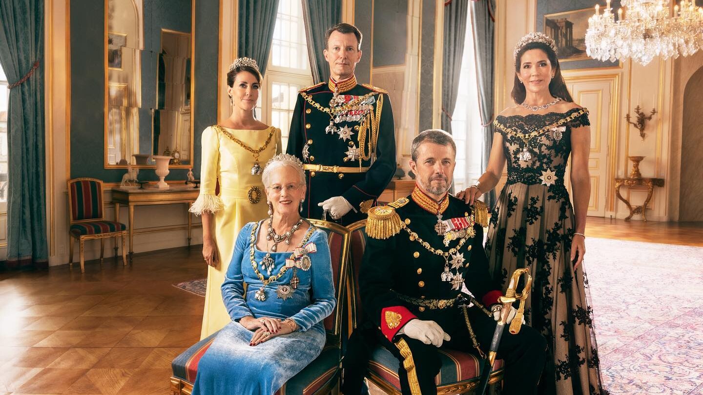 Queen Margrethe S Abdication In Favour Of Prince Frederik And Princess   AA1mk8cd.img