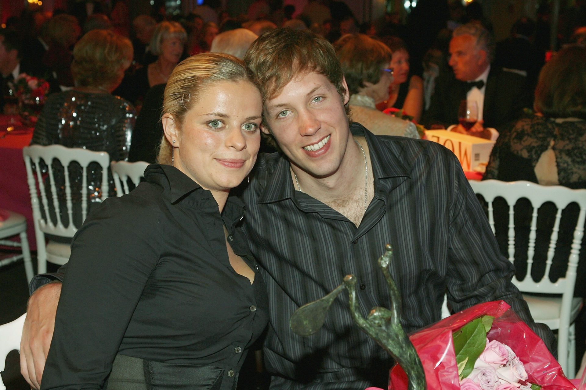 <p>Ese mismo año, Clijsters tenía motivos para la celebración en su vida personal. En julio, se casó con el exjugador de baloncesto Brian Lynch, y el 26 de febrero de 2008, la pareja recibió a su primera hija, Jada. Más adelante, tuvieron dos hijos más.</p>