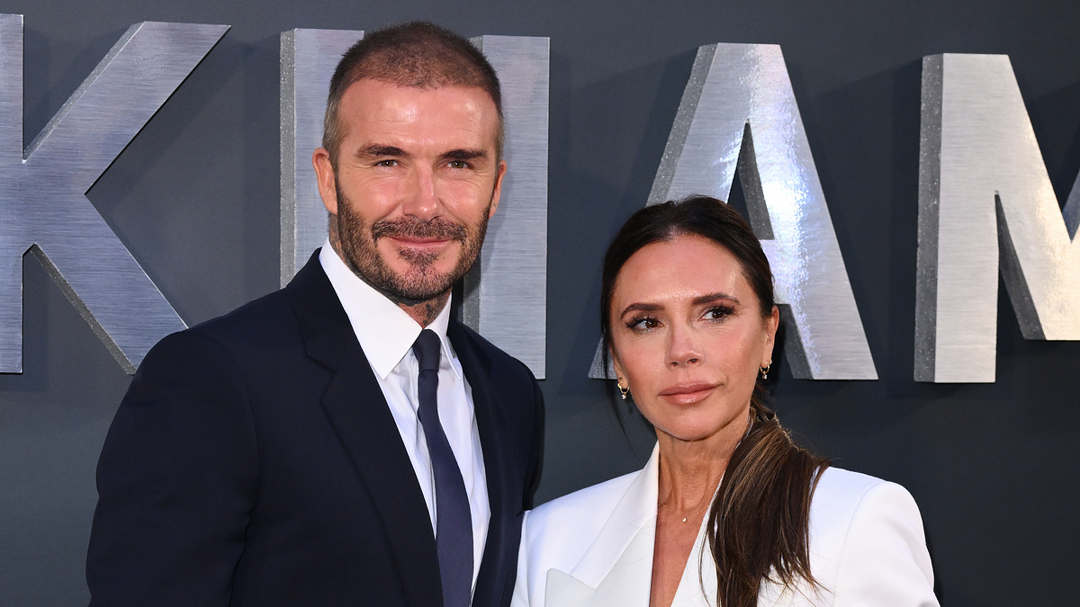 David Beckham Once Again Pokes Fun At Victoria Beckham Saying She Grew   AA1mkoY5.img