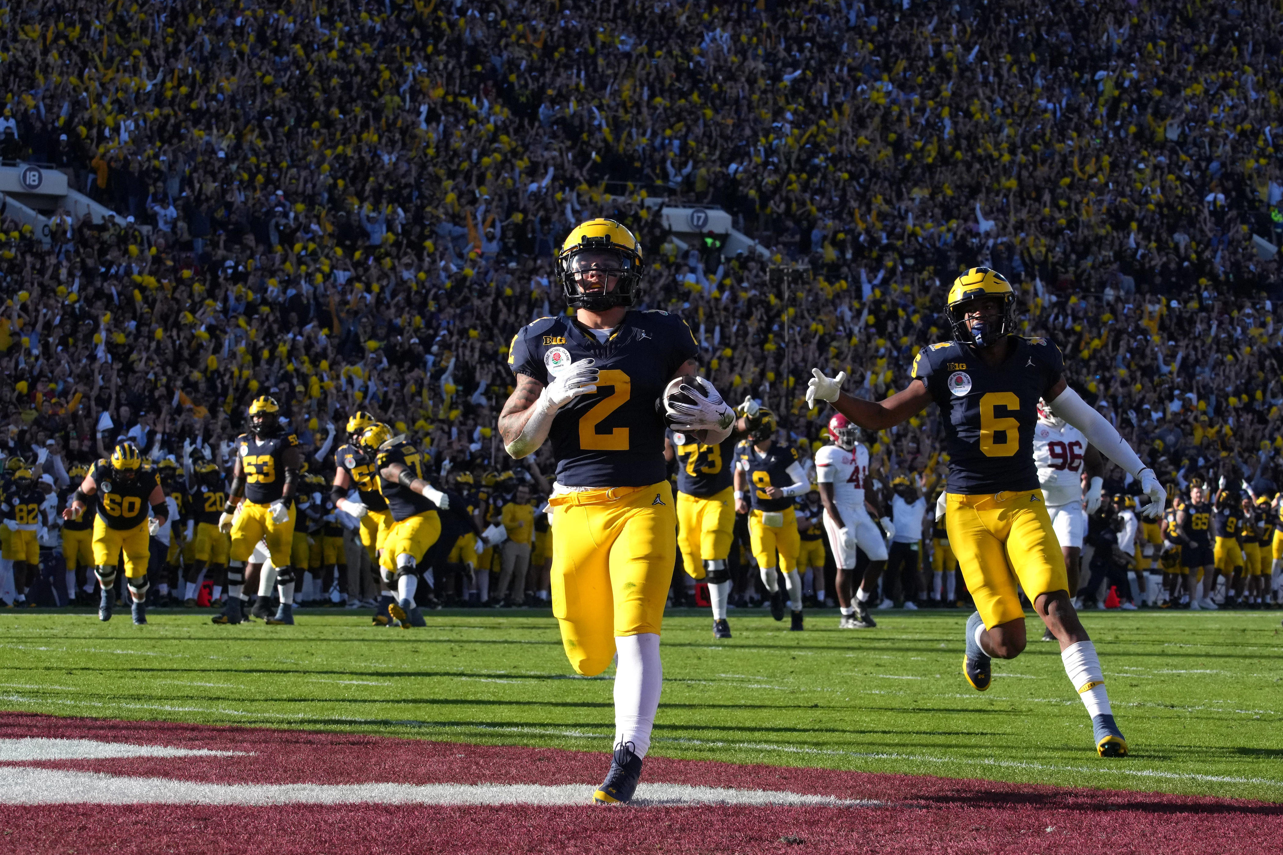 Michigan's Donovan Edwards breaks pair of long touchdown runs