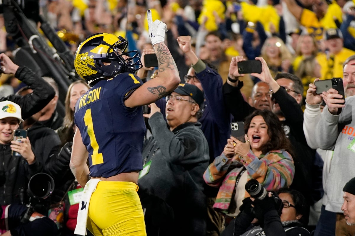 Michigan Beats Alabama 27-20 In Overtime On Blake Corum's TD Run To ...