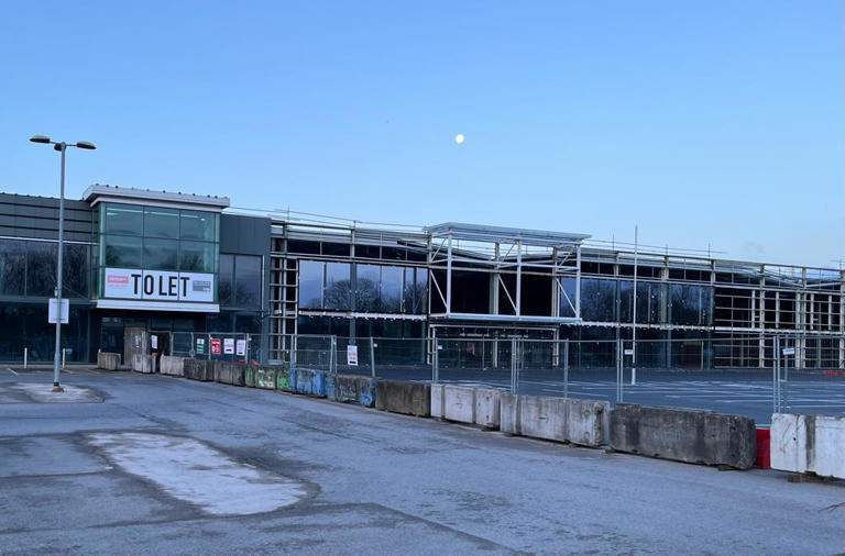 New shop units at retail park begin to take shape ahead of opening in ...