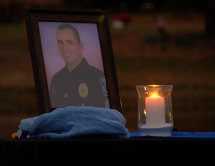 ‘we Will Never Forget His Ultimate Sacrifice Community Honors Officer Killed In The Line Of Duty 