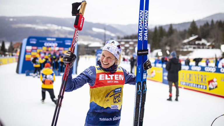 TOBLACH HOCHPUSTERTAL, ITALY - DECEMBER 31: Jessie Diggins of the United States celebrates after the award ceremony for placing third at the FIS World Cup Cross - Country Tour de Ski 10km on December 31, 2023 in Toblach Hochpustertal, Italy. (Photo by Grega Valancic/VOIGT/GettyImages)
