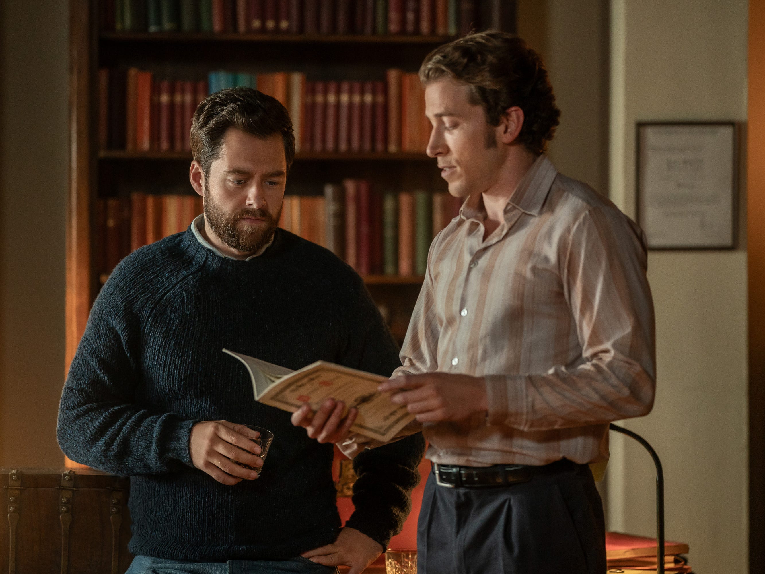<p>After Roger MacKenzie (Richard Rankin) and William "Buck" Buccleigh MacKenzie (Diarmaid Murtagh) travel through the standing stones at Craigh na Dun, believing that Jemmy (Matthew Adair) was taken back in time to help Rob Cameron (Chris Fulton) locate the hidden Jacobite gold, Brianna MacKenzie (Sophie Skelton) receives an unexpected visitor at Lallybroch: Rob.</p><p>Jemmy, it turns out, isn't actually back in the 1700s. He's locked in an underground tunnel beneath Loch Errochty, and Brianna is told she will only reunite with him if she gives into Rob's lecherous demands for sex.</p>