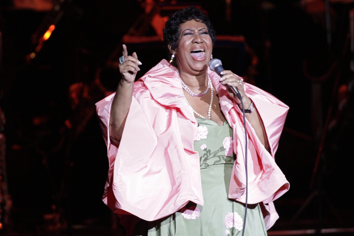 Aretha Franklin Becomes First Woman Inducted Into Rock And Roll Hall Of Fame 37 Years Ago