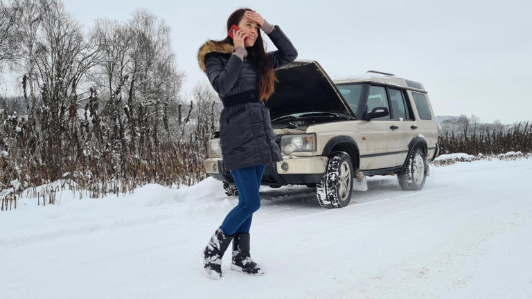 The best cold weather essentials to keep in your car