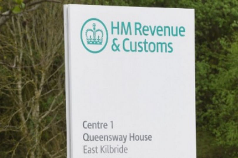 HMRC Warns It'll Start Issuing £100 Fines For Millions 'from January 31'