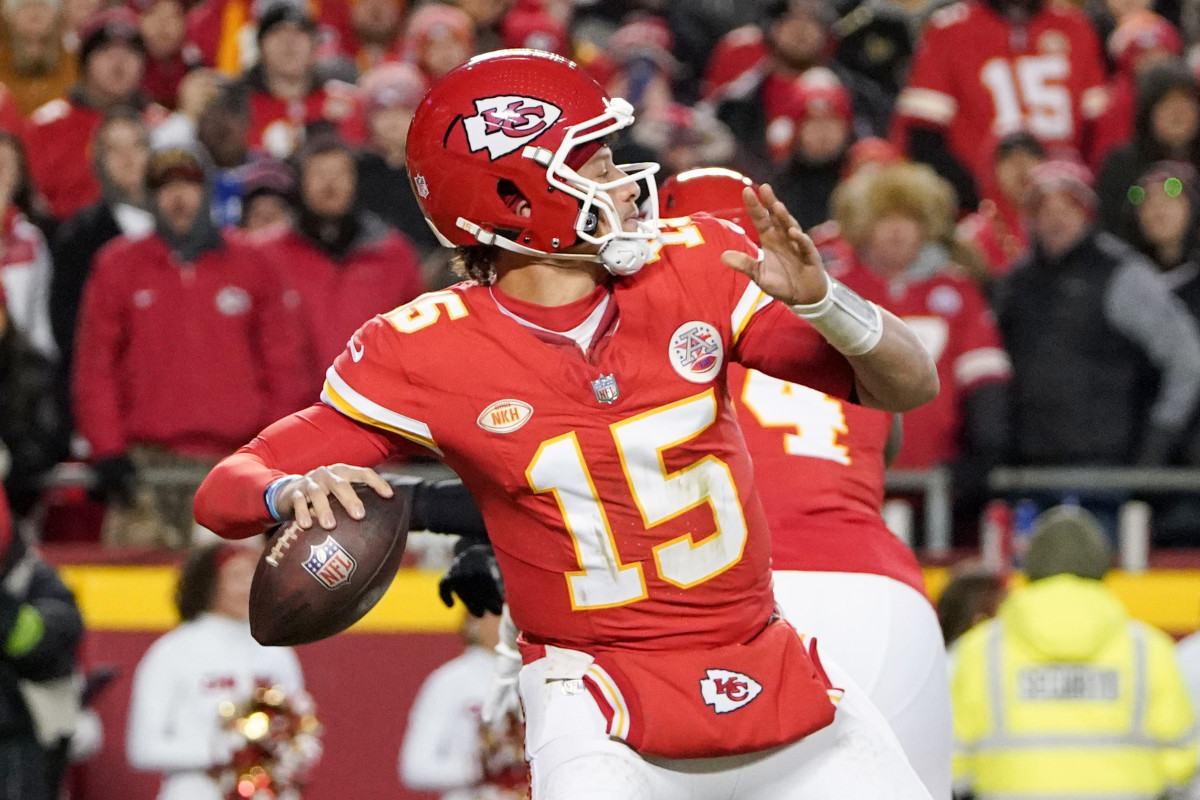 Chiefs' Patrick Mahomes Can Reach Rarified Air With Postseason Win Over ...