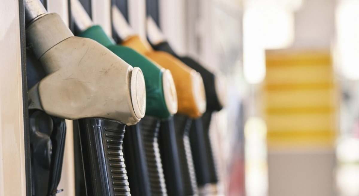 precio de la gasolina hoy 15 de abril 2024 en españa: estas son las gasolineras más baratas
