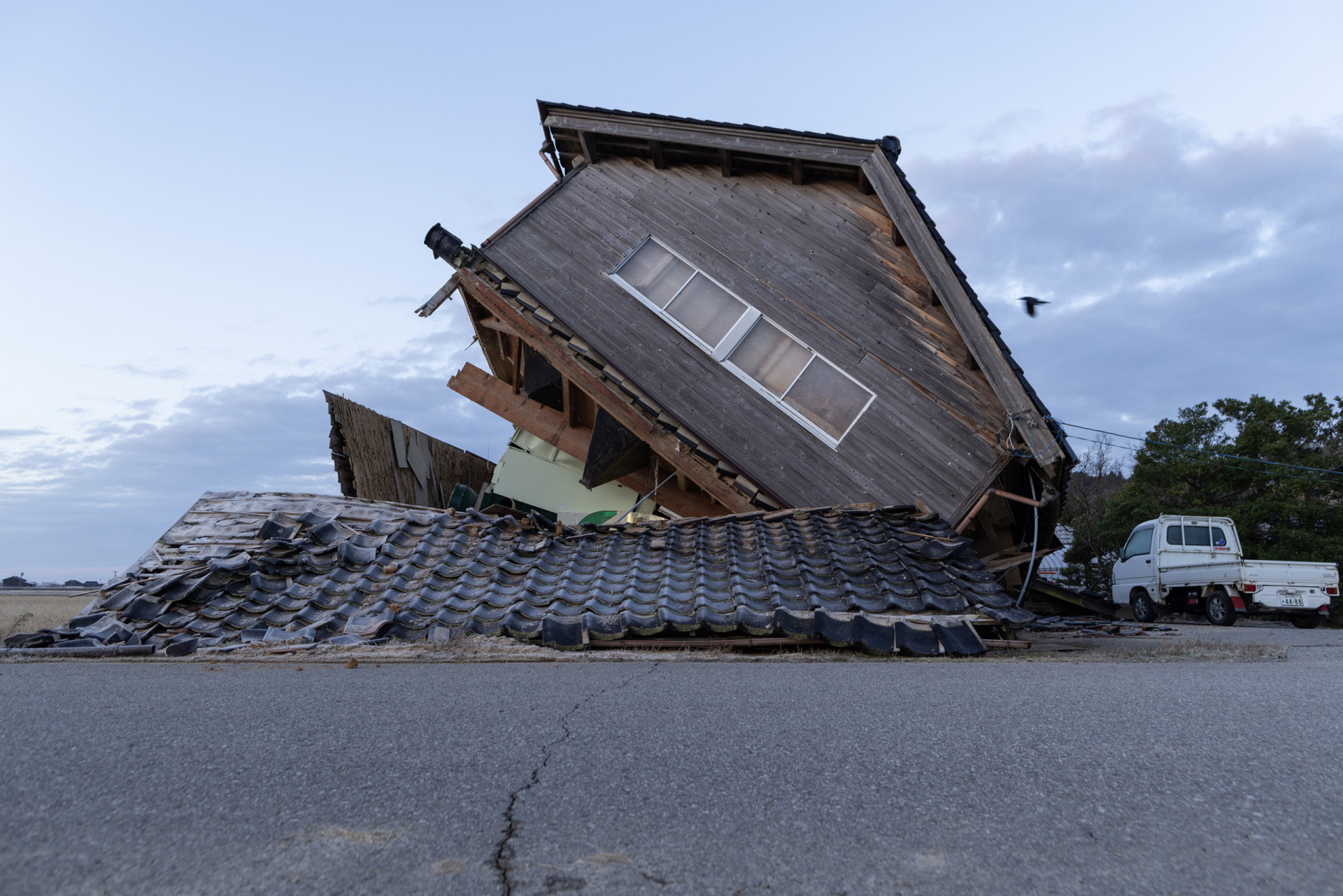 In Pictures Japan S Devastating Earthquake   AA1mp5qF.img