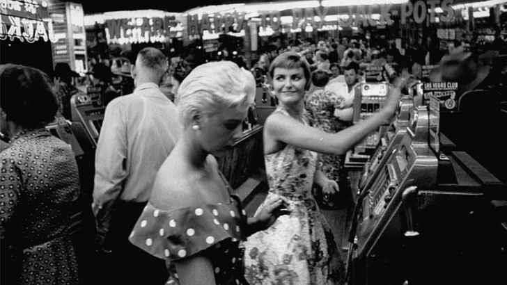 <p>It feels like there’s no image more representative of classic Vegas than this one. The slot machines were (and still are) such an essential part of the casinos.</p>