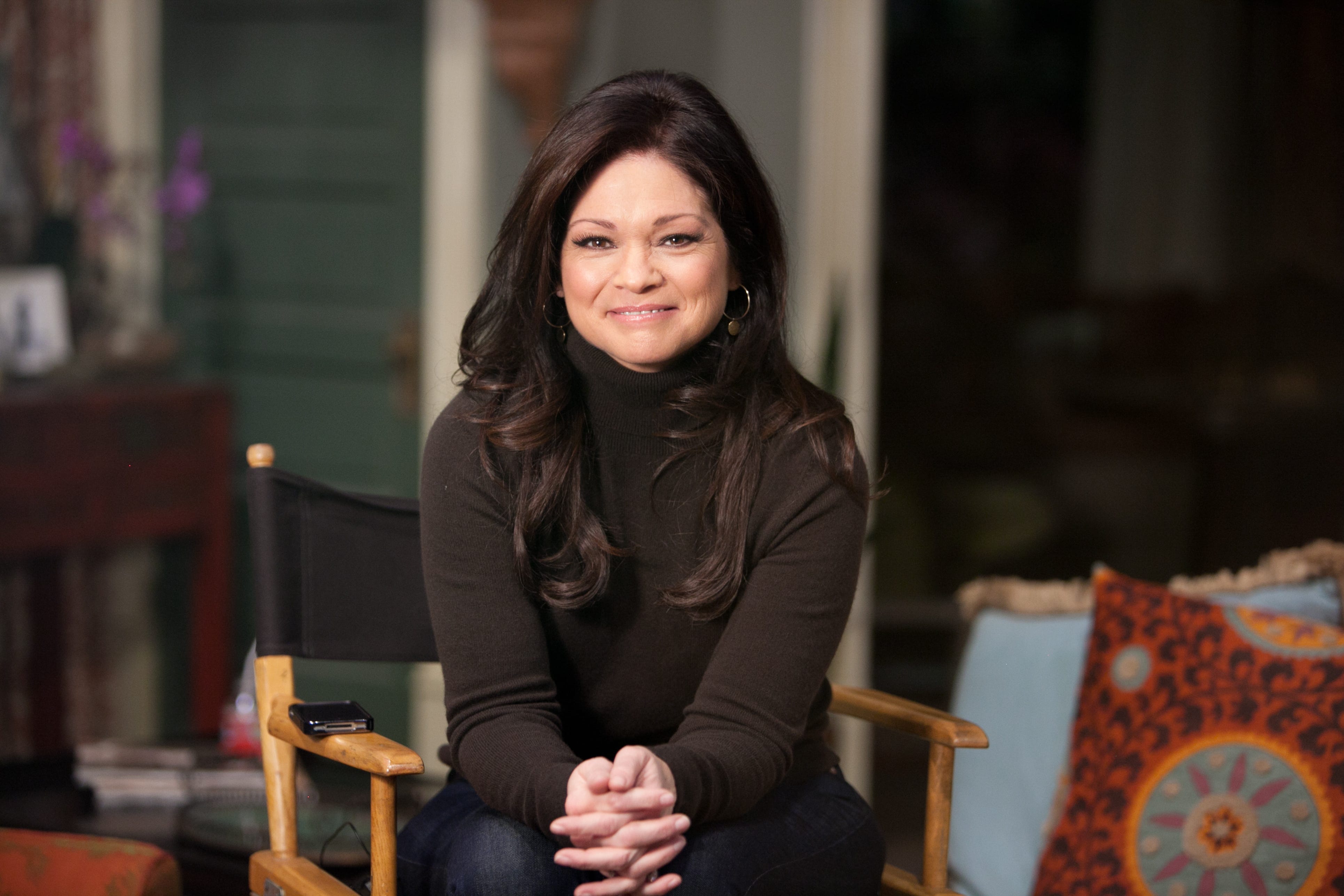 Valerie Bertinelli Let Go From Food Network S Kids Baking Championship   AA1mpClw.img