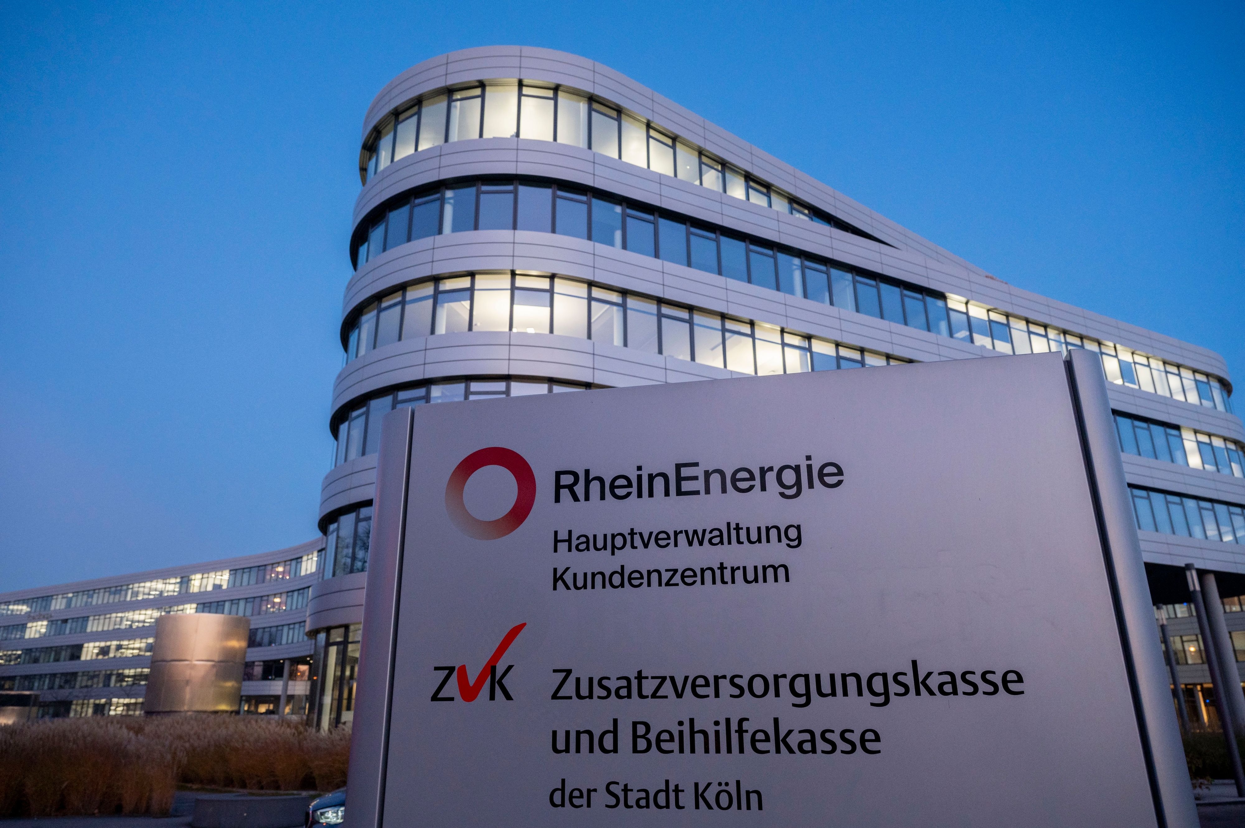 Rhein-Energie Bewertet Lage Neu: Strompreise Steigen 2024 Laut ...