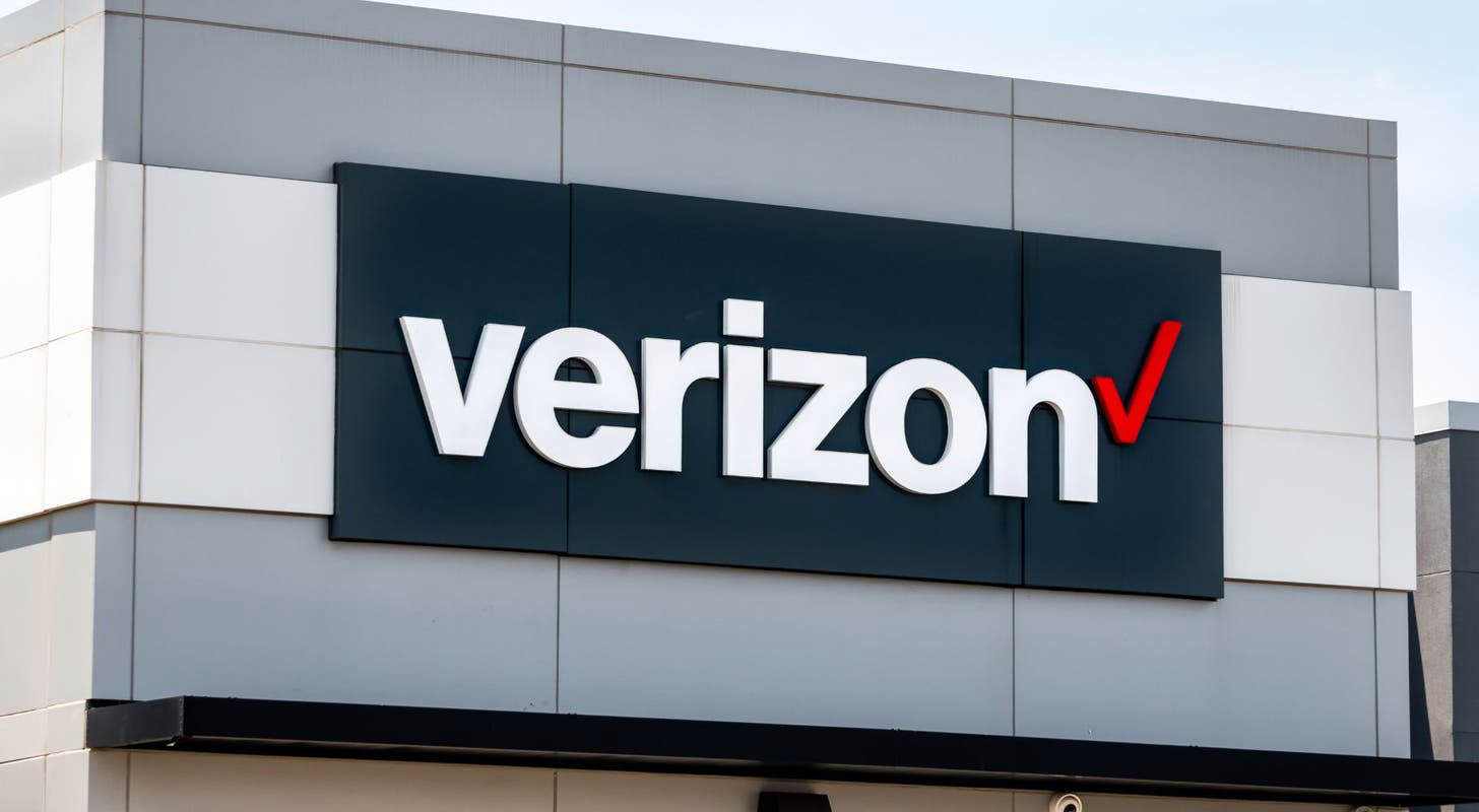 Verizon Communications Analyst Turns Bullish, Expects Superior 2024 ...