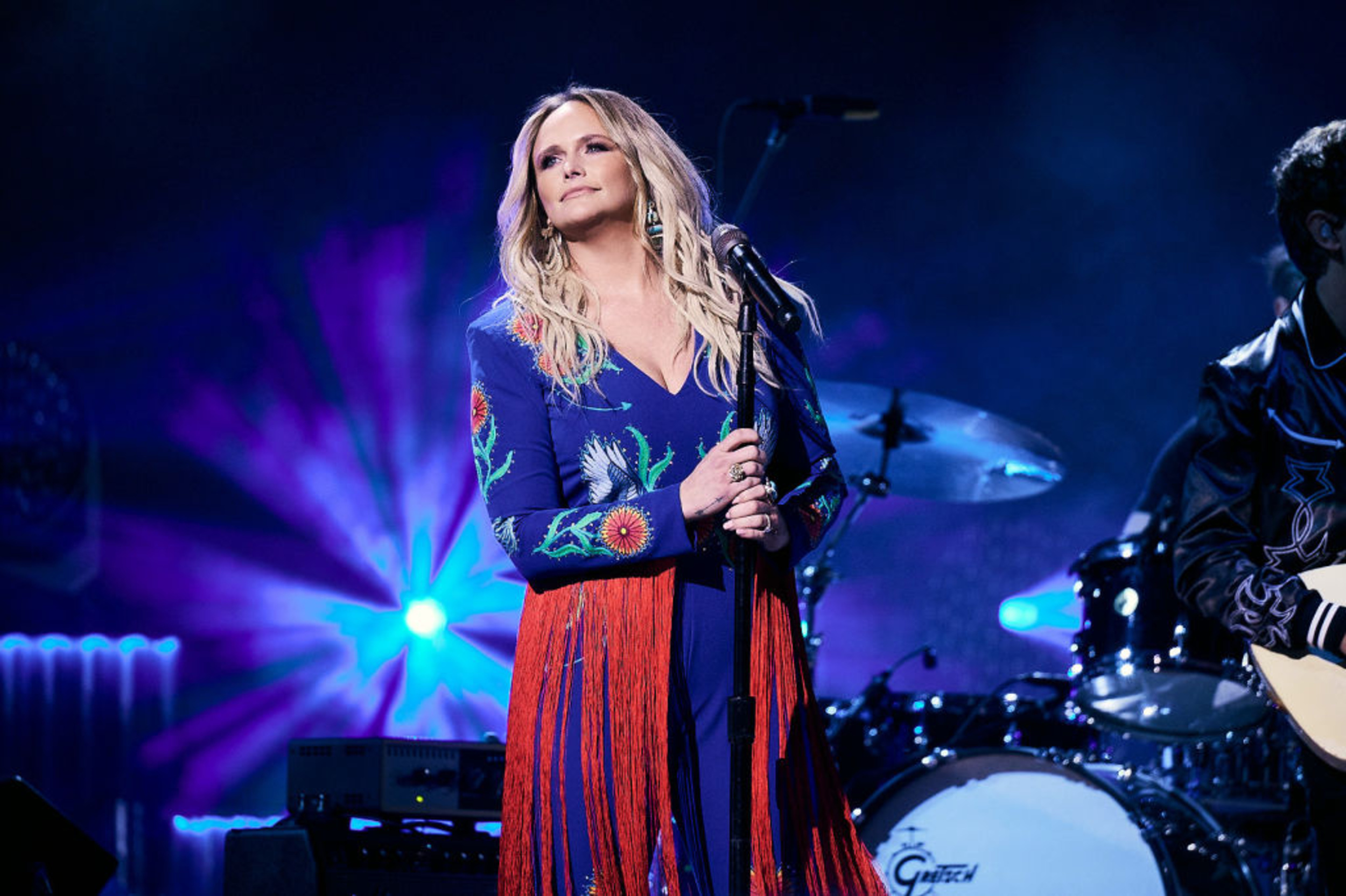 <p>Miranda Lambert's 2020 ballad "Settling Down" is essential for anyone who, like Lambert sings in this song, has their "feet on the ground and head up in the clouds." </p><p>You may also like: <a href='https://www.yardbarker.com/entertainment/articles/the_25_best_films_about_religious_figures_010324/s1__39340877'>The 25 best films about religious figures</a></p>