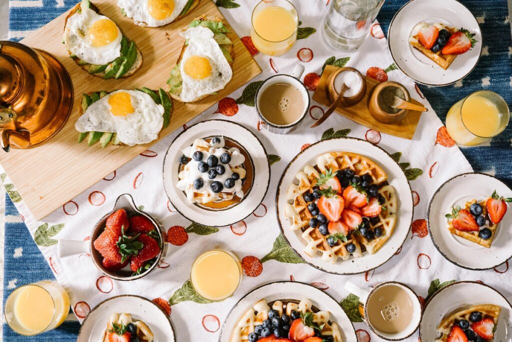 Breakfast Trends In 2024 Popular Foods Eating On The Road And More   AA1mqvRY.img