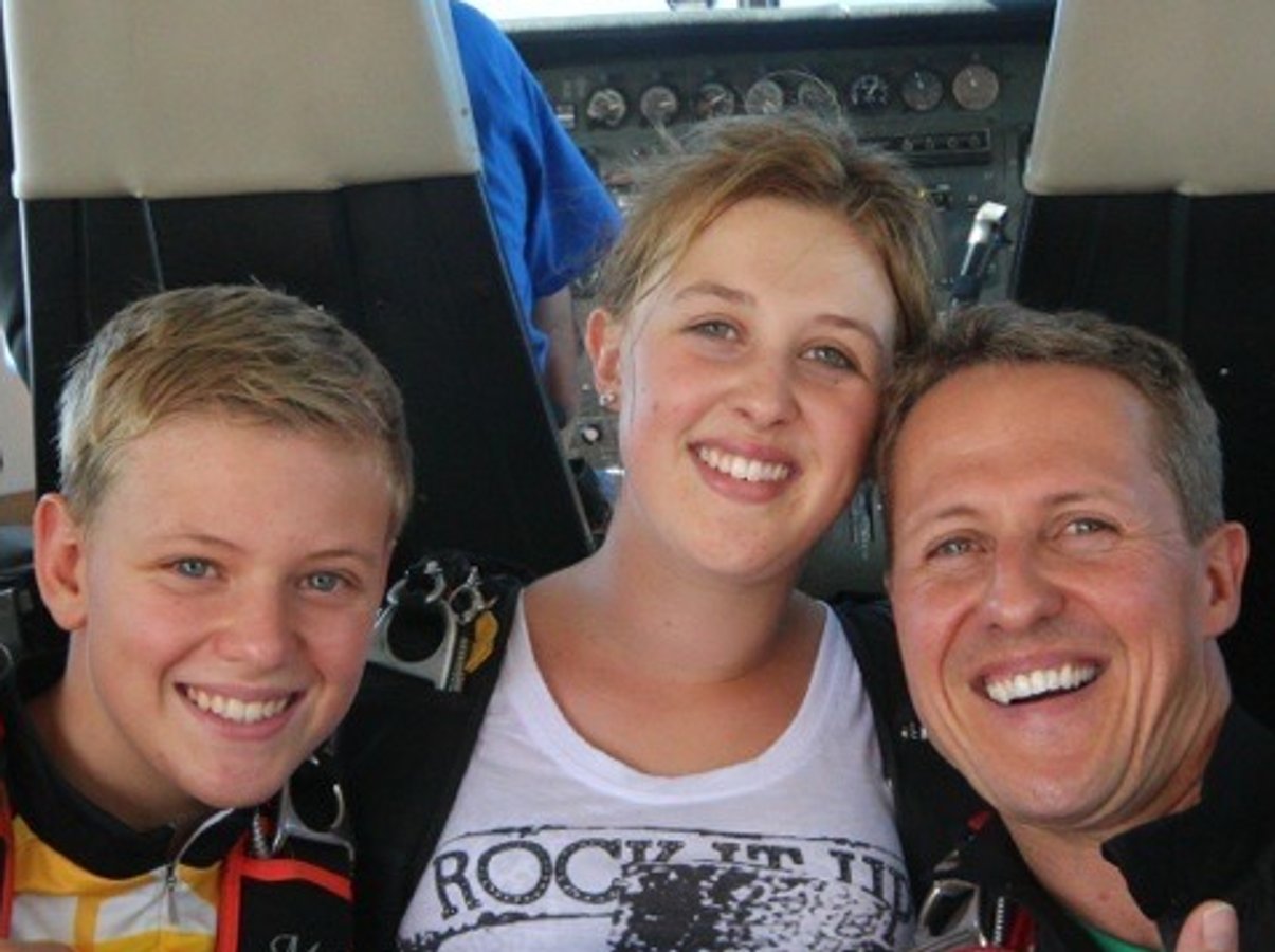 Gina Und Mick Schumacher Teilen Rührende Worte Für Papa Michael