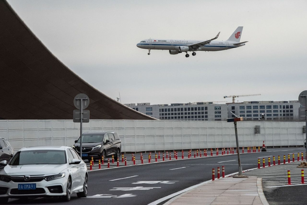 China Expects Air Travel To Accelerate Recovery In 2024   AA1mrPS8.img