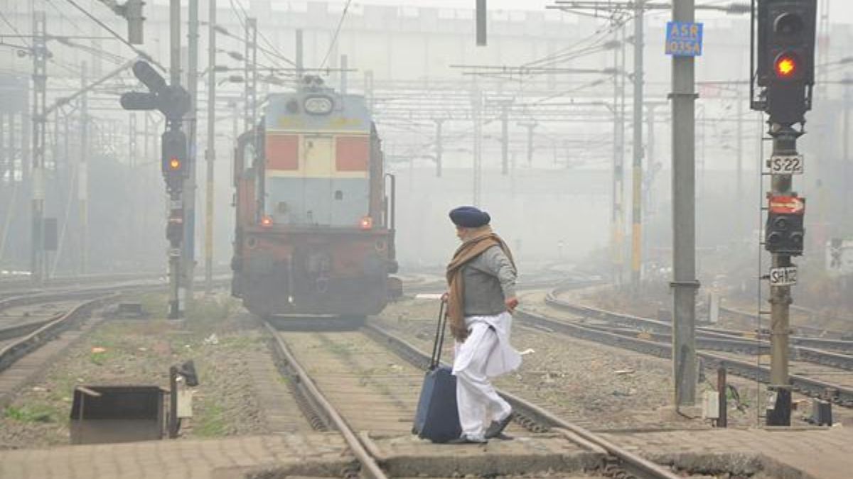 Indian Railways Train Delay Update: 26 Trains Delayed Due To Fog, Low ...