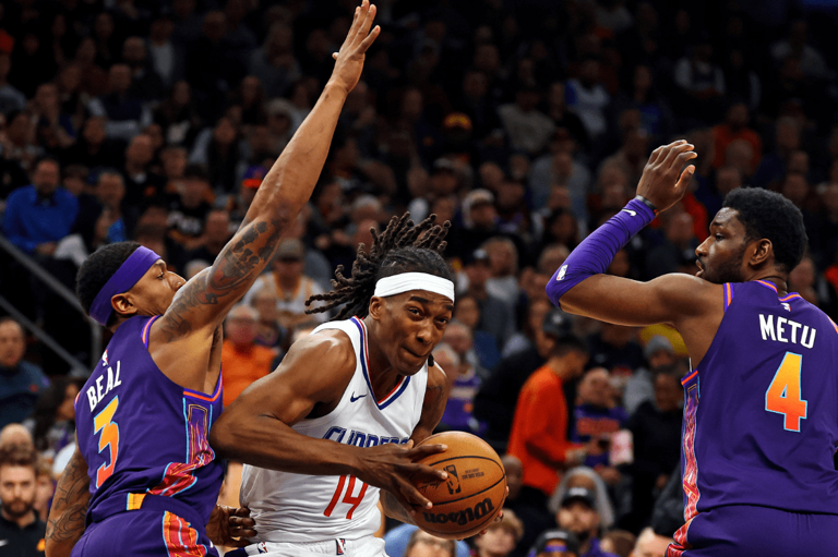 Suns' Comeback Falls Short in Loss to Clippers